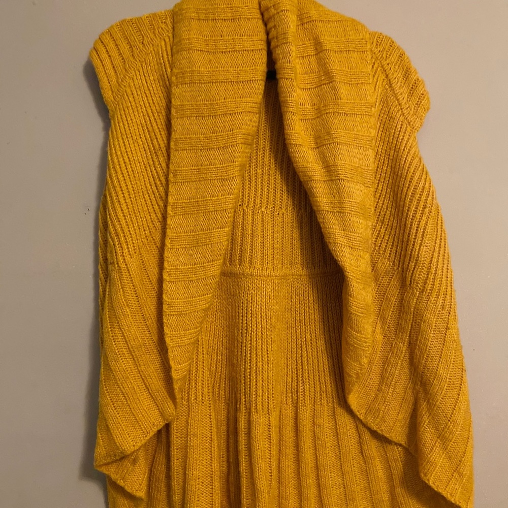 Mustard sleeveless cardigan sweater